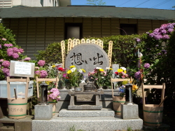 共同墓地　想いでの碑